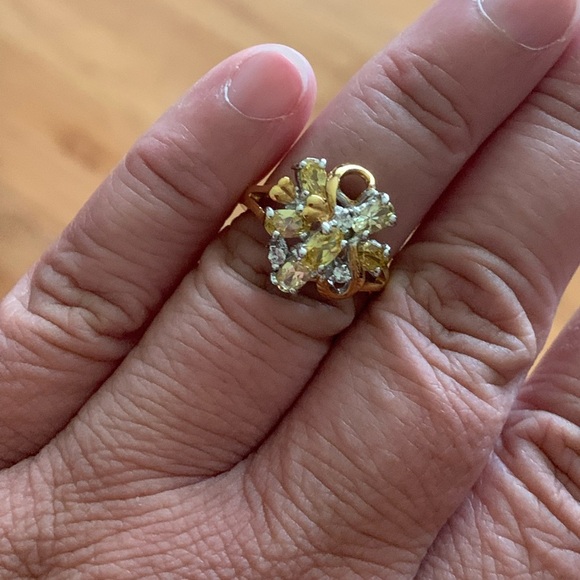 Golden Topaz CZ & Diamond Cluster Cocktail Ring Goldtone Size 6.75 Costume EUC - Picture 9 of 11